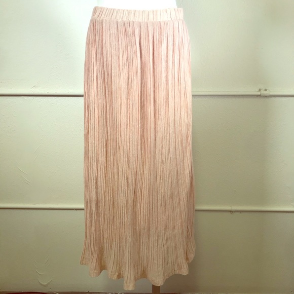 Pleoine Crinkle Knit Pull-on Midi Skirt - Picture 1 of 7